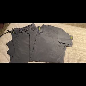 Medcouture Scrubs XL